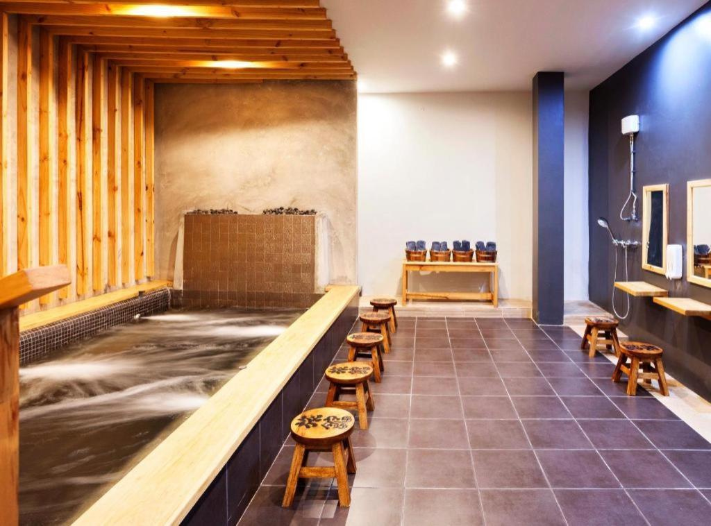 Haikin Ryokan Chiang Mai Esterno foto