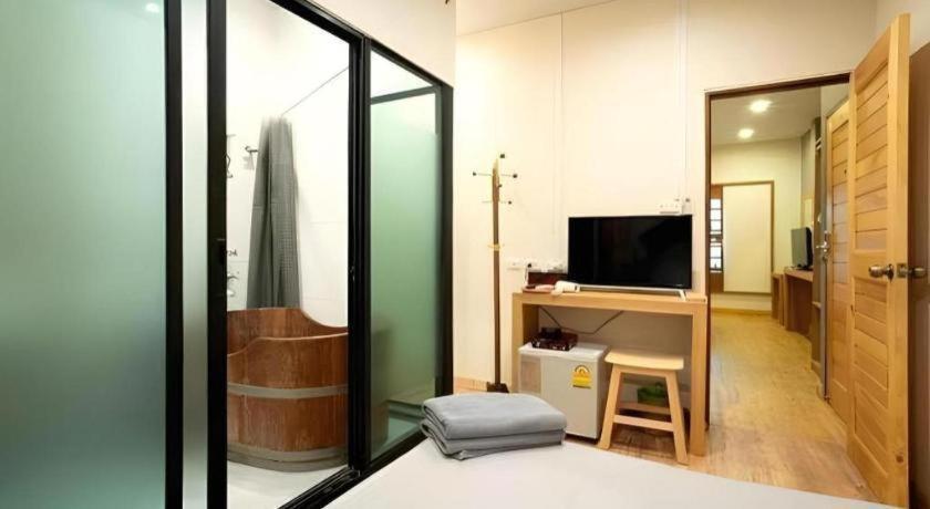 Haikin Ryokan Chiang Mai Esterno foto